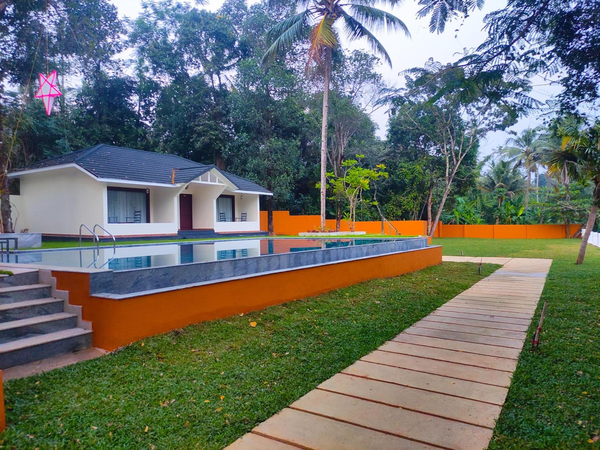 Fragrant Nature Backwater Resort & Ayurveda Spa Kollam Exterior photo