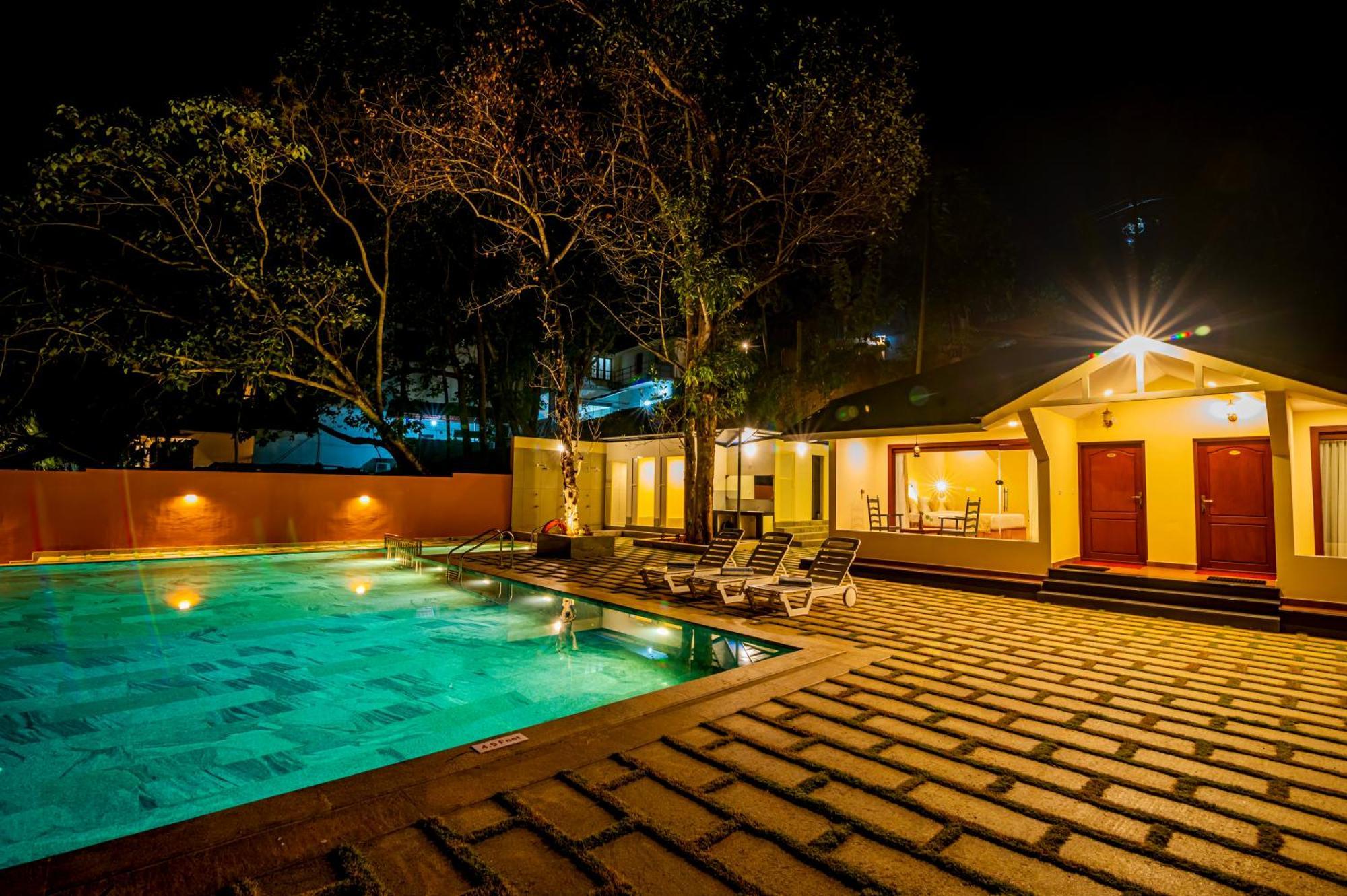 Fragrant Nature Backwater Resort & Ayurveda Spa Kollam Exterior photo