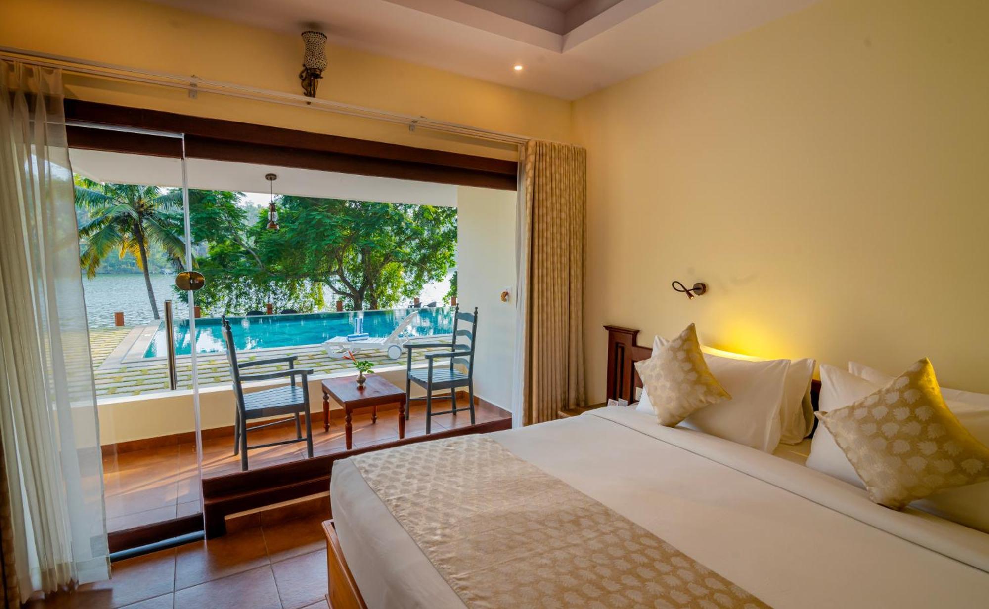 Fragrant Nature Backwater Resort & Ayurveda Spa Kollam Exterior photo